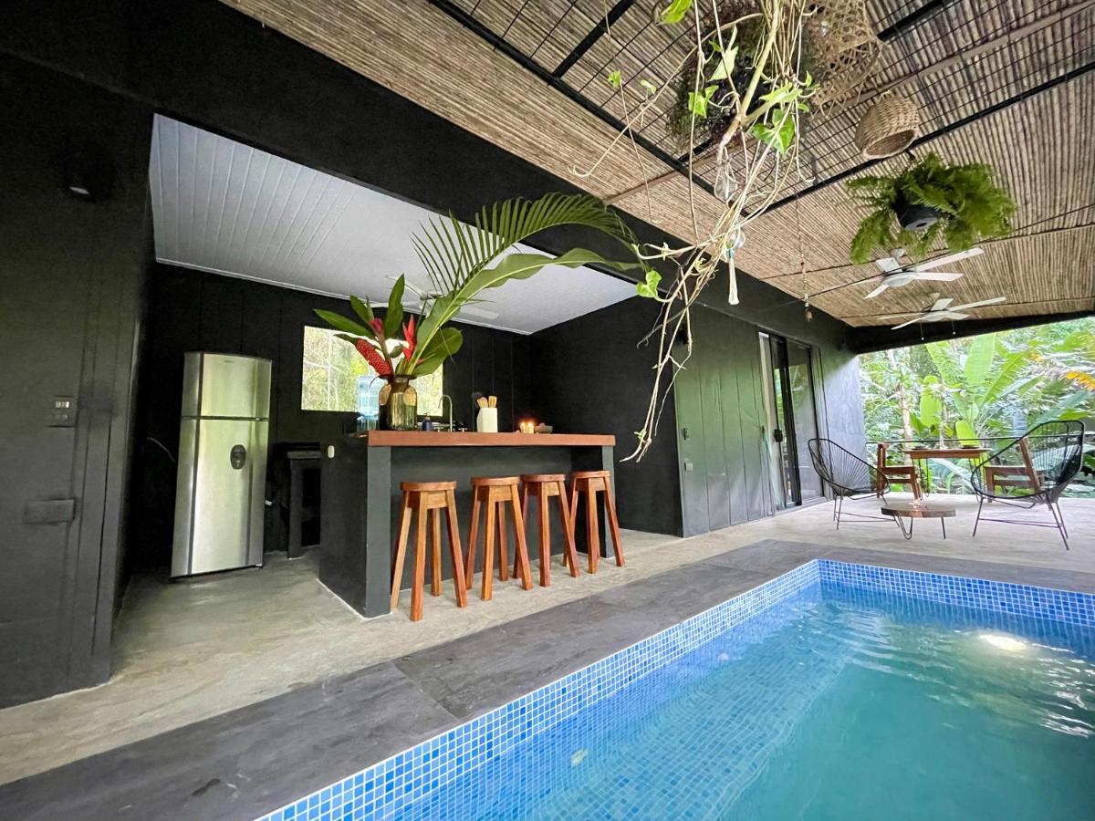 Villa Joeyshe- New Luxury Villa With Pool & Ac Puerto Viejo de Talamanca 外观 照片